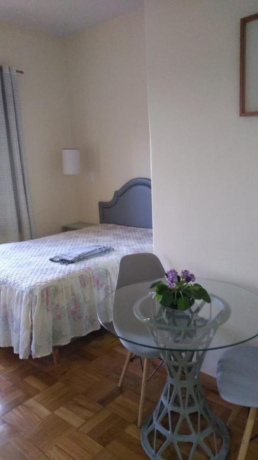 Apartamento Loft em local tranquilo, com garagem compartilhada a dois quarteirões do centro histórico, 15 min de Tiradentes São João del Rei Exterior foto