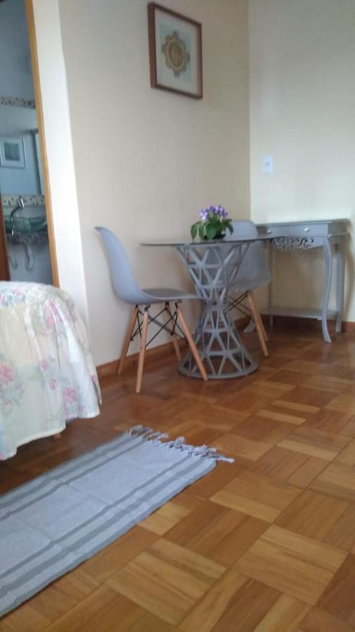 Apartamento Loft em local tranquilo, com garagem compartilhada a dois quarteirões do centro histórico, 15 min de Tiradentes São João del Rei Exterior foto