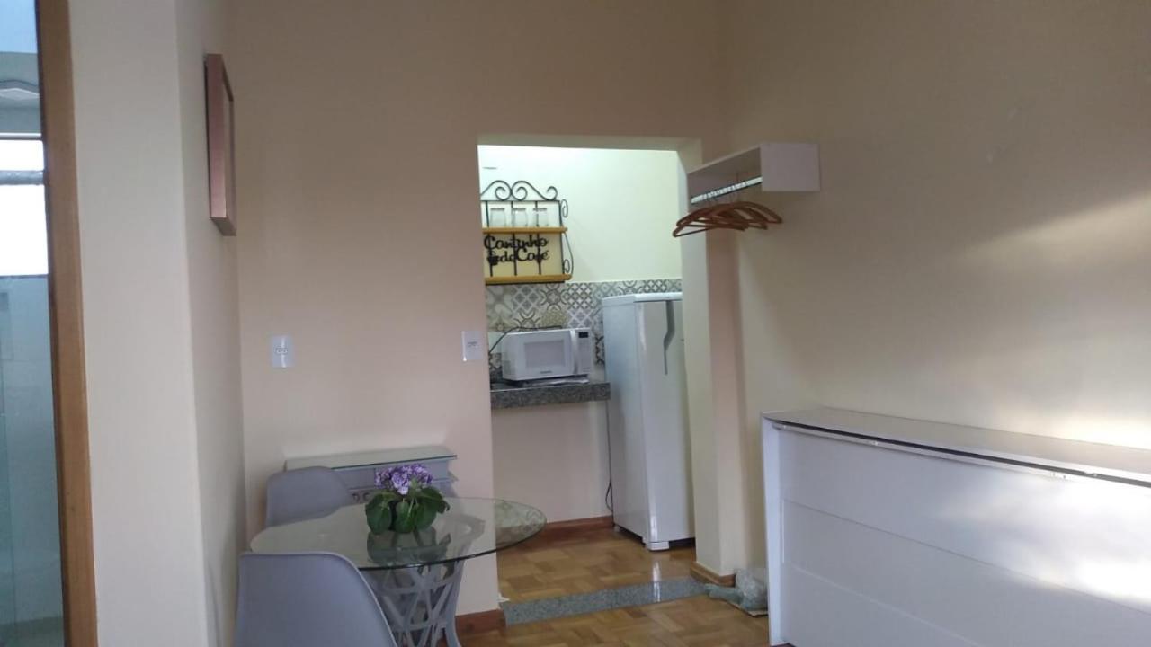 Apartamento Loft em local tranquilo, com garagem compartilhada a dois quarteirões do centro histórico, 15 min de Tiradentes São João del Rei Exterior foto